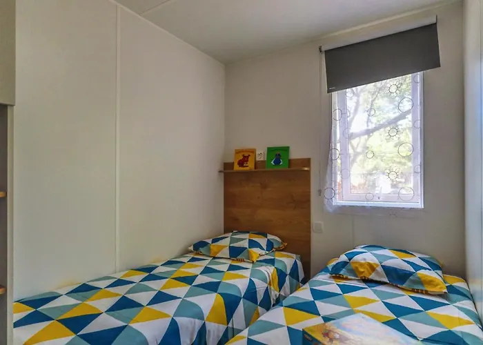 אתר קמפינג Mobil-home 6 Personnes 5*